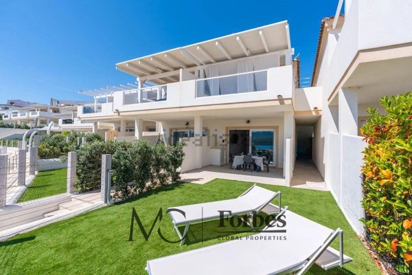 appartamento in vendita ad Arzachena in zona Baja Sardinia