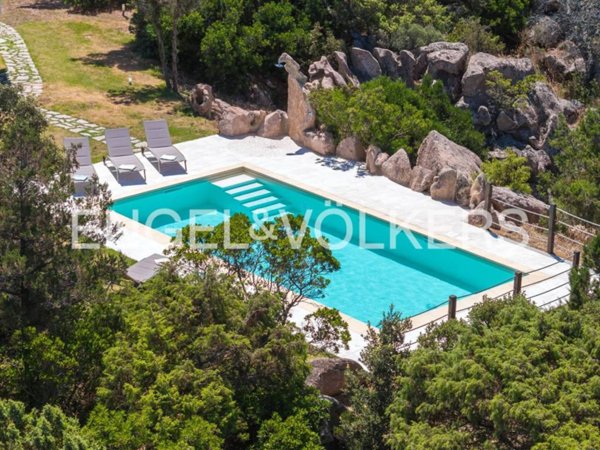 casa indipendente in vendita ad Arzachena