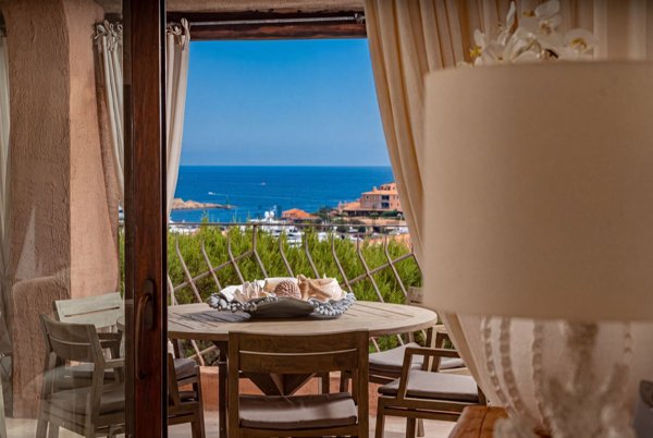 appartamento in vendita ad Arzachena in zona Porto Cervo