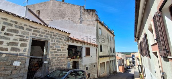 intera palazzina in vendita ad Arzachena