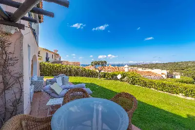 casa indipendente in vendita ad Arzachena in zona Porto Cervo