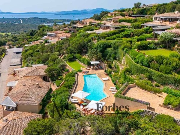 appartamento in vendita ad Arzachena in zona Porto Cervo