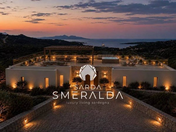 casa indipendente in vendita ad Arzachena in zona Porto Cervo