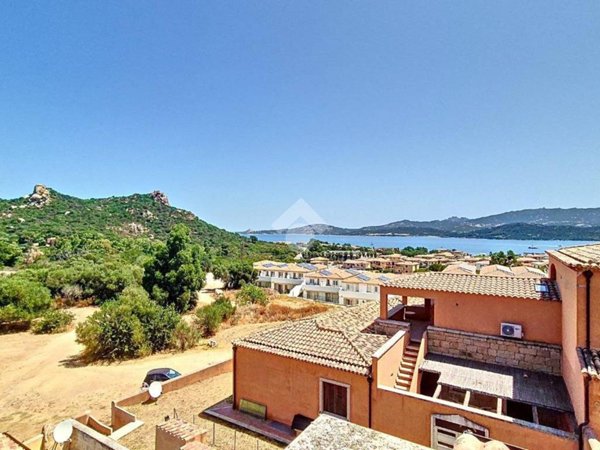appartamento in vendita ad Arzachena in zona Cannigione
