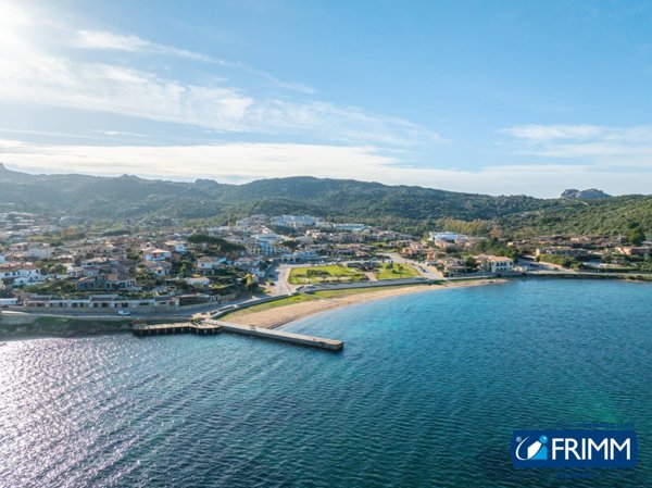 locale commerciale in vendita ad Arzachena