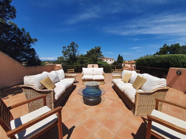 casa indipendente in vendita ad Arzachena in zona Porto Cervo