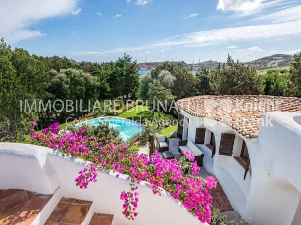 casa indipendente in vendita ad Arzachena in zona Porto Cervo