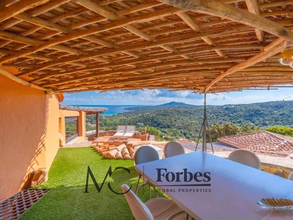 casa indipendente in vendita ad Arzachena in zona Golfo Pevero