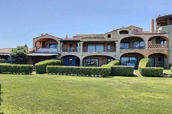 appartamento in vendita ad Arzachena in zona Porto Cervo