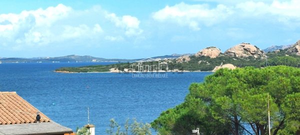 appartamento in vendita ad Arzachena in zona Baja Sardinia