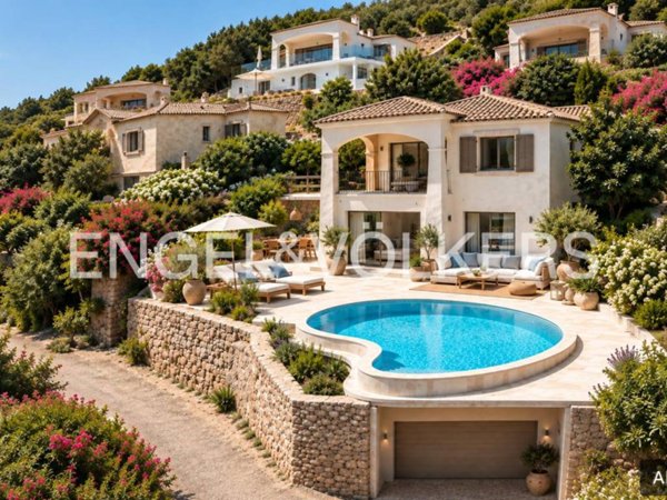 casa indipendente in vendita ad Arzachena in zona Pantogia
