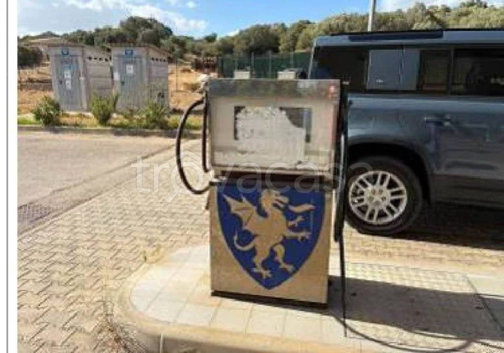 appartamento in vendita ad Arzachena in zona Pantogia