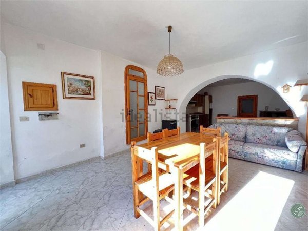 esavano in vendita a Bonnanaro