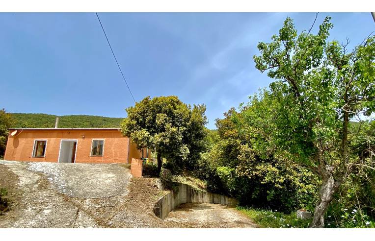 casa indipendente in vendita a Bortigiadas