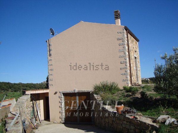 casa indipendente in vendita a Calangianus