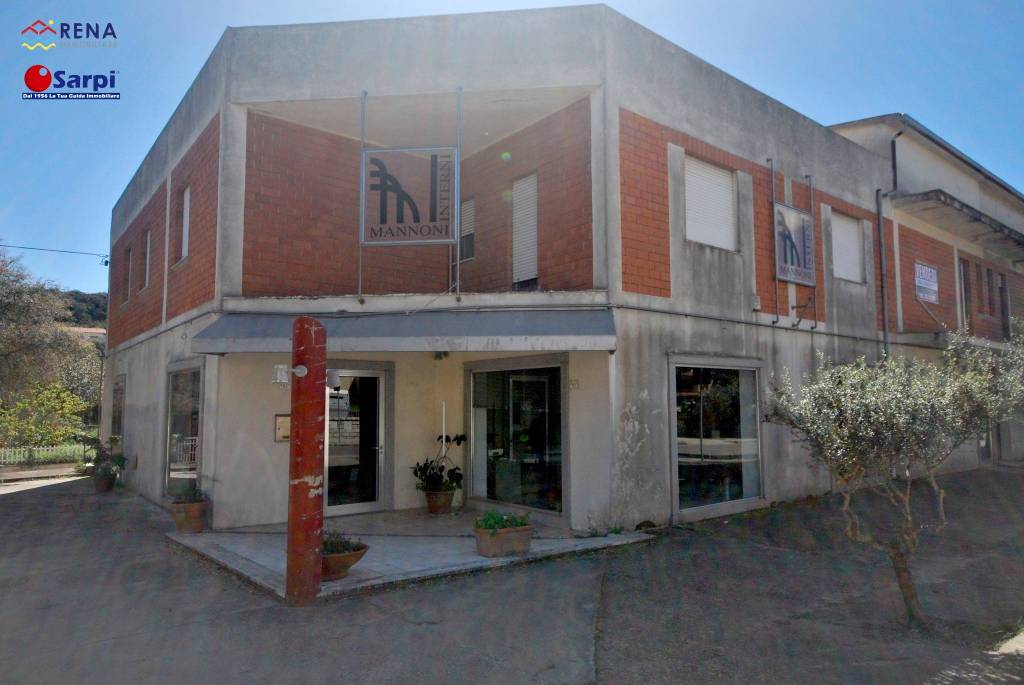 locale commerciale in vendita a Calangianus