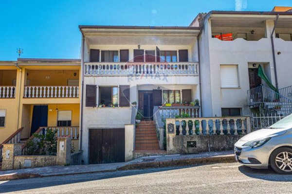 casa indipendente in vendita a Cargeghe