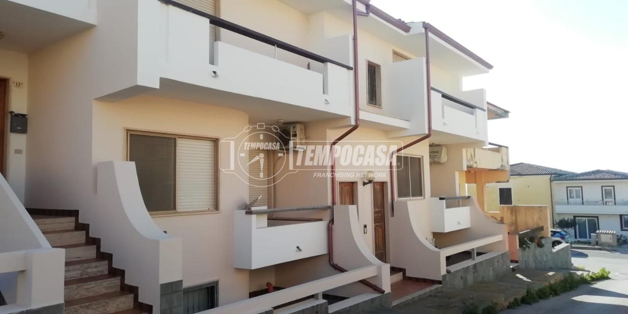 appartamento in vendita a Castelsardo in zona Lu Bagnu