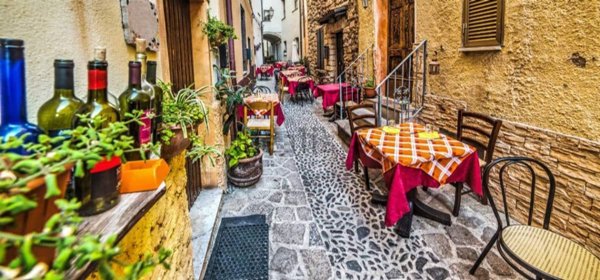 casa indipendente in vendita a Castelsardo in zona Lu Bagnu
