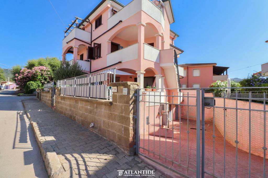 appartamento in vendita a Castelsardo in zona Lu Bagnu