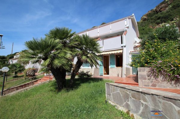 appartamento in vendita a Castelsardo in zona Lu Bagnu