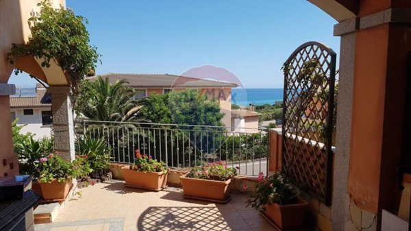 appartamento in vendita a Castelsardo in zona Lu Bagnu