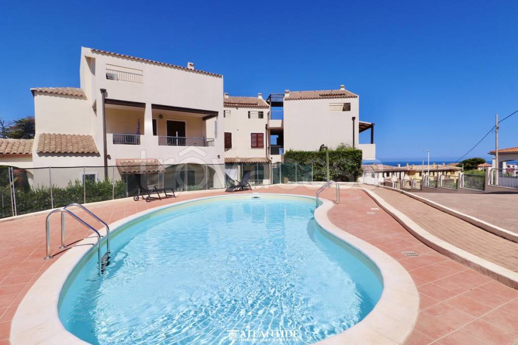 appartamento in vendita a Castelsardo in zona Lu Bagnu