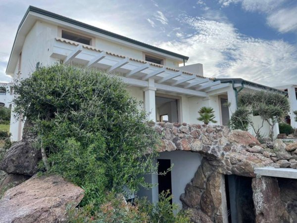 casa indipendente in vendita a Castelsardo in zona Lu Bagnu