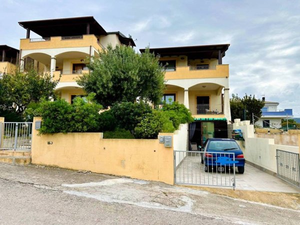 appartamento in vendita a Castelsardo in zona Lu Bagnu