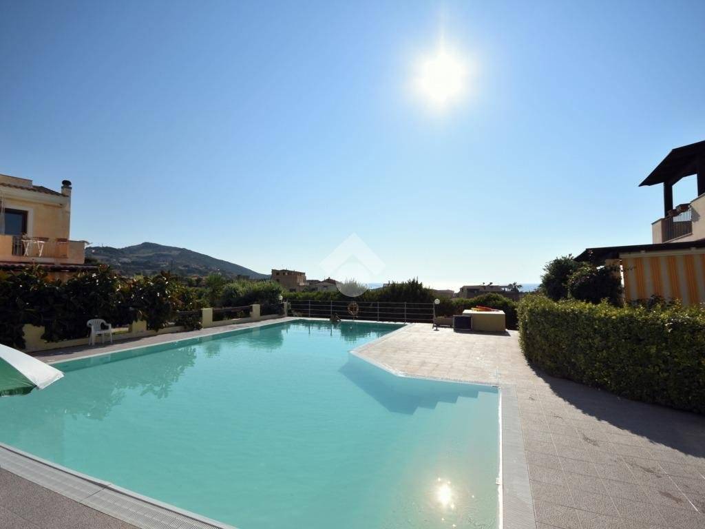 appartamento in vendita a Castelsardo in zona Lu Bagnu