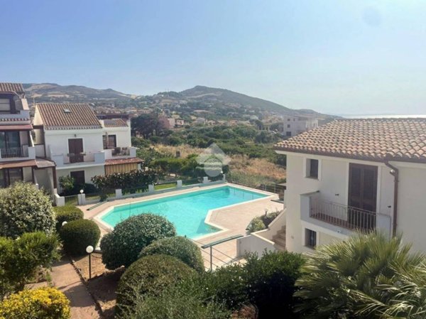 appartamento in vendita a Castelsardo in zona Lu Bagnu