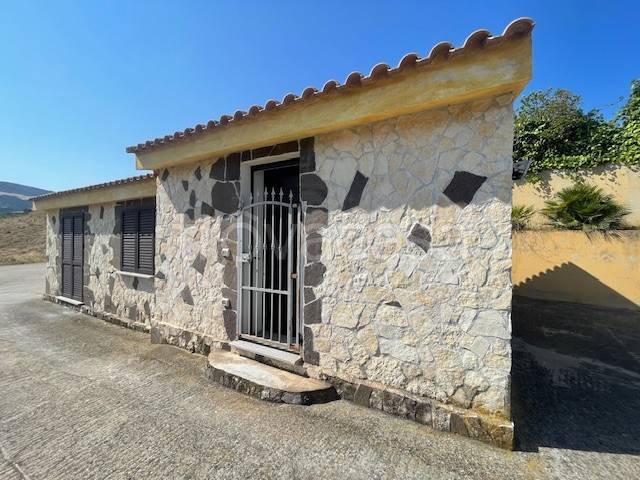 casa indipendente in vendita a Castelsardo