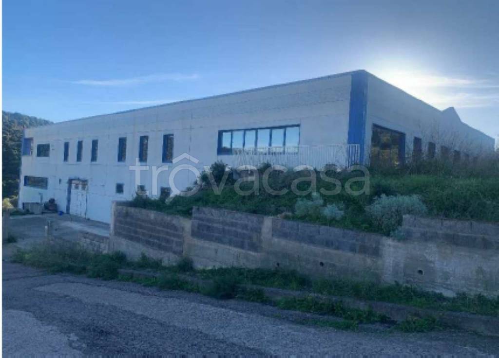 locale commerciale in vendita a Castelsardo
