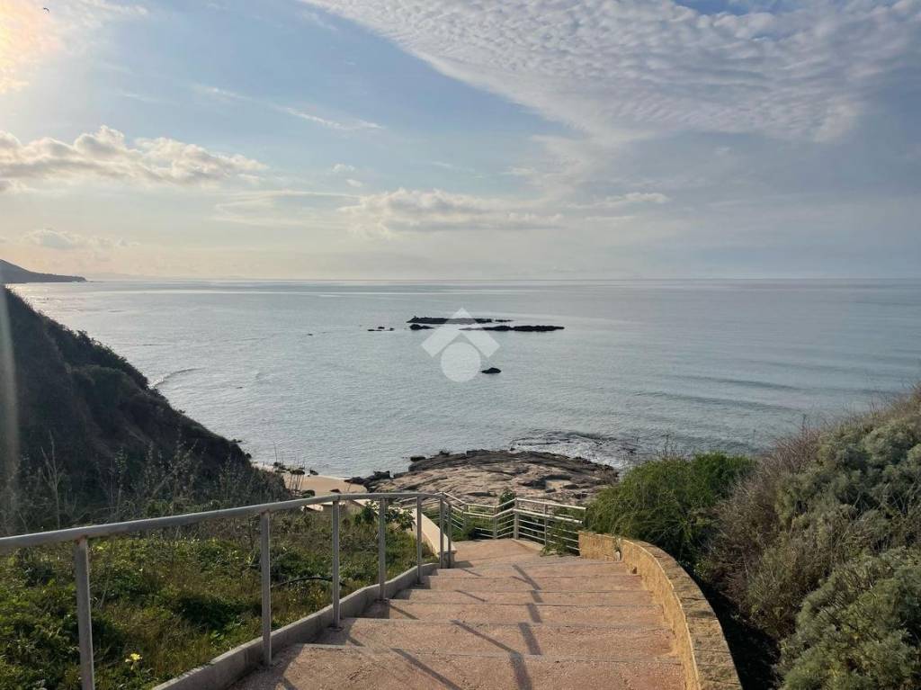 appartamento in vendita a Castelsardo in zona Lu Bagnu