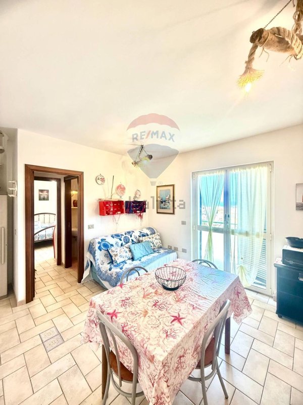 appartamento in vendita a Castelsardo in zona Lu Bagnu