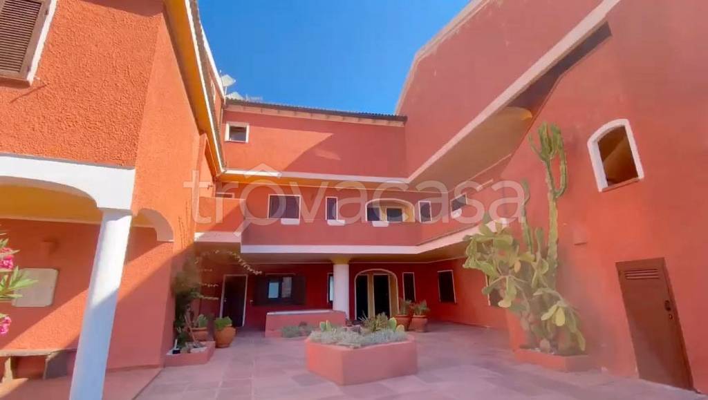 appartamento in vendita a Castelsardo in zona Lu Bagnu