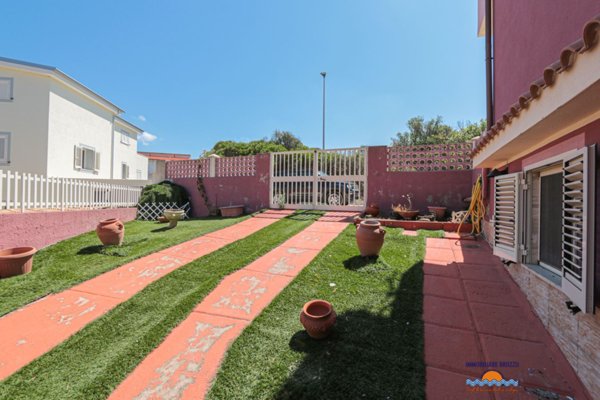 casa indipendente in vendita a Castelsardo in zona Lu Bagnu