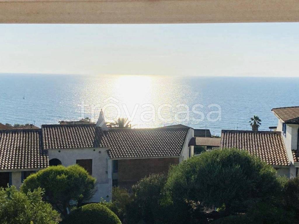 appartamento in vendita a Castelsardo in zona Lu Bagnu