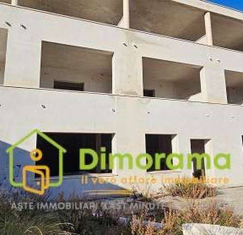 negozio in vendita a Castelsardo in zona Lu Bagnu