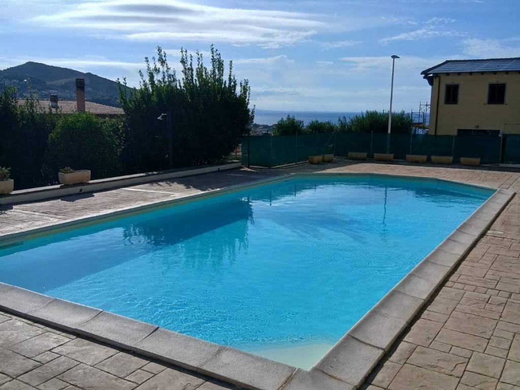 appartamento in vendita a Castelsardo in zona Lu Bagnu