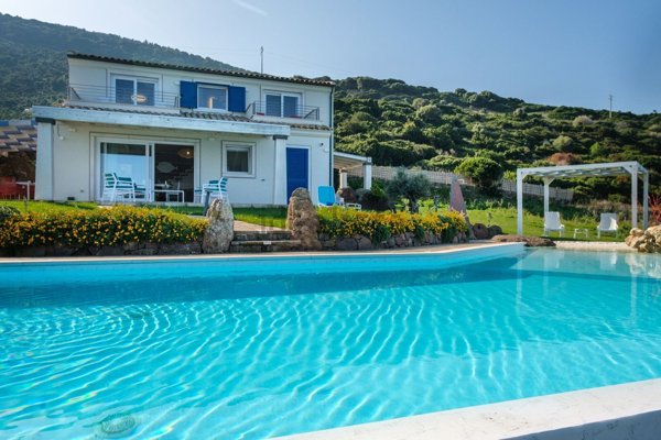 casa indipendente in vendita a Castelsardo