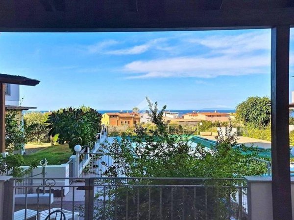 appartamento in vendita a Castelsardo in zona Lu Bagnu