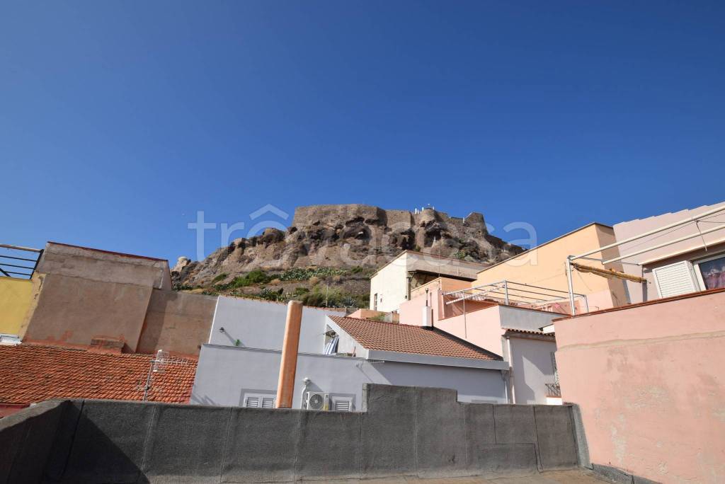 casa indipendente in vendita a Castelsardo