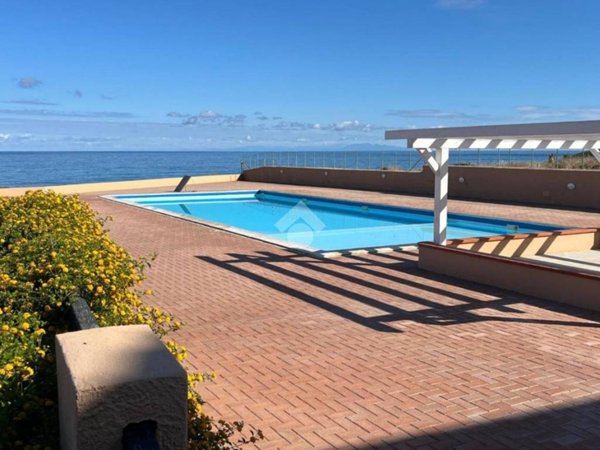appartamento in vendita a Castelsardo in zona Lu Bagnu