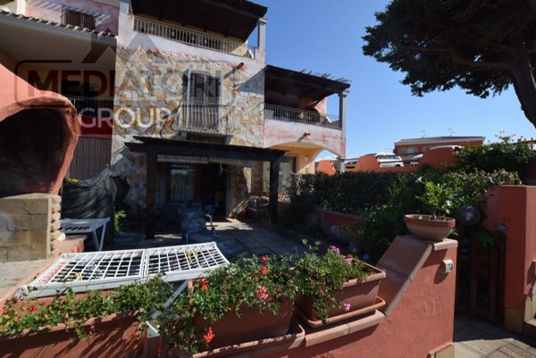 appartamento in vendita a Castelsardo in zona Lu Bagnu