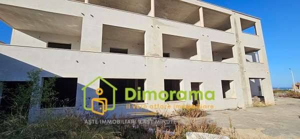 negozio in vendita a Castelsardo in zona Lu Bagnu