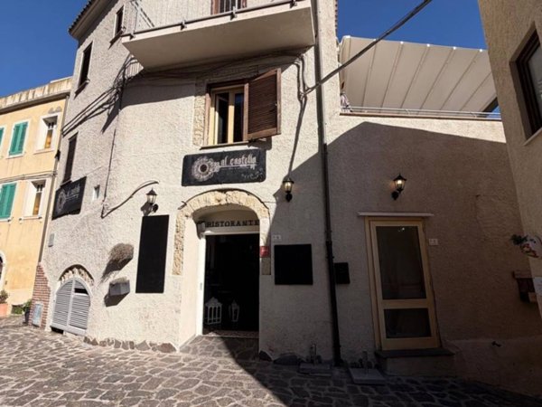 negozio in vendita a Castelsardo
