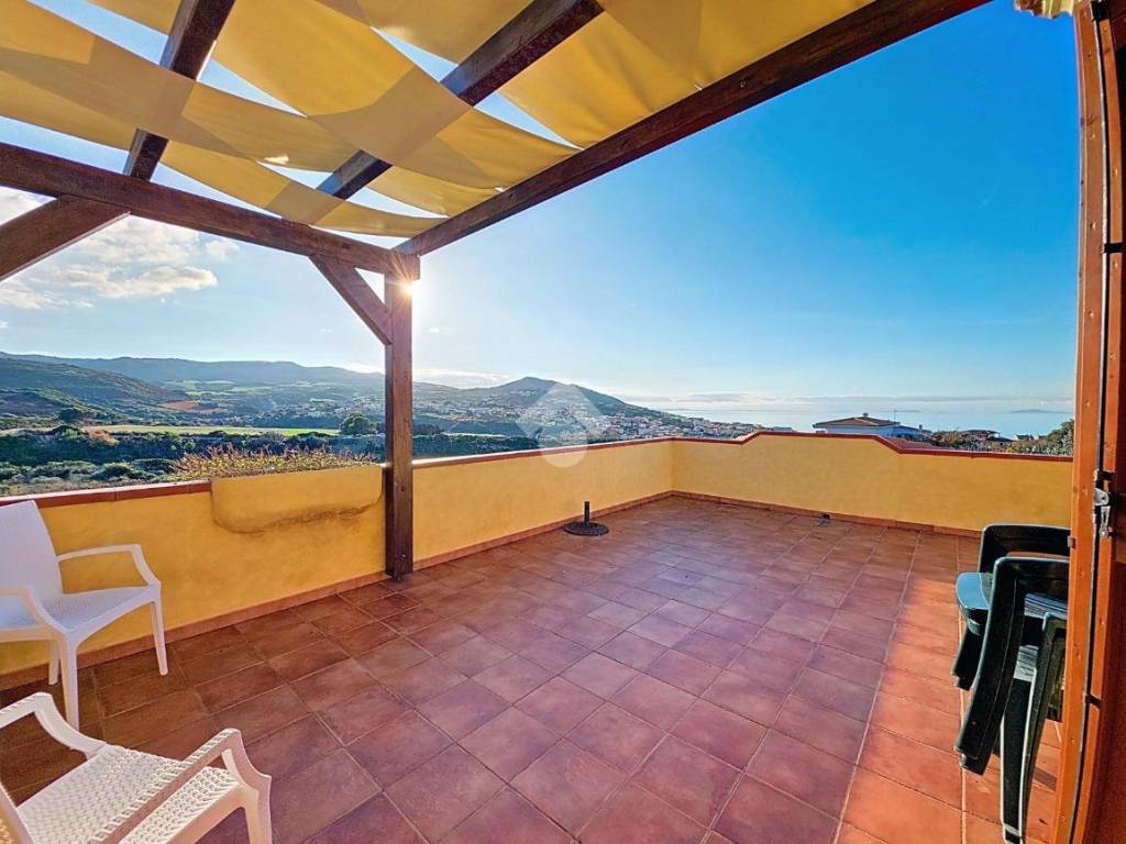 appartamento in vendita a Castelsardo in zona Lu Bagnu