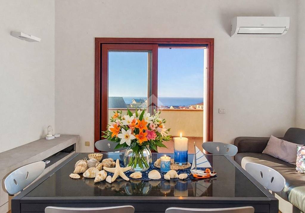 appartamento in vendita a Castelsardo in zona Lu Bagnu