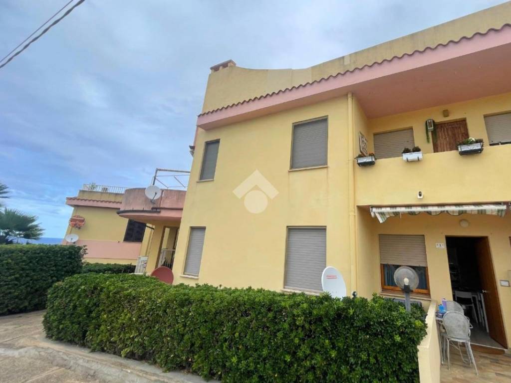 appartamento in vendita a Castelsardo in zona Lu Bagnu